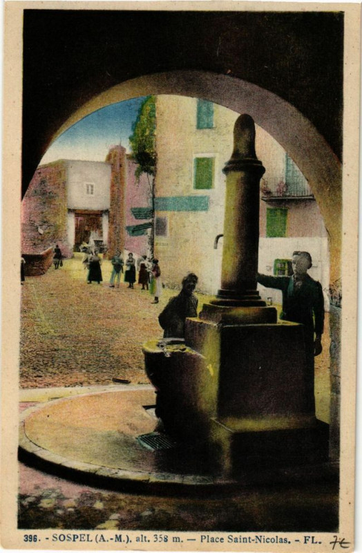 Carte postale ancienne Sospel - Place saint nicolas à Sospel