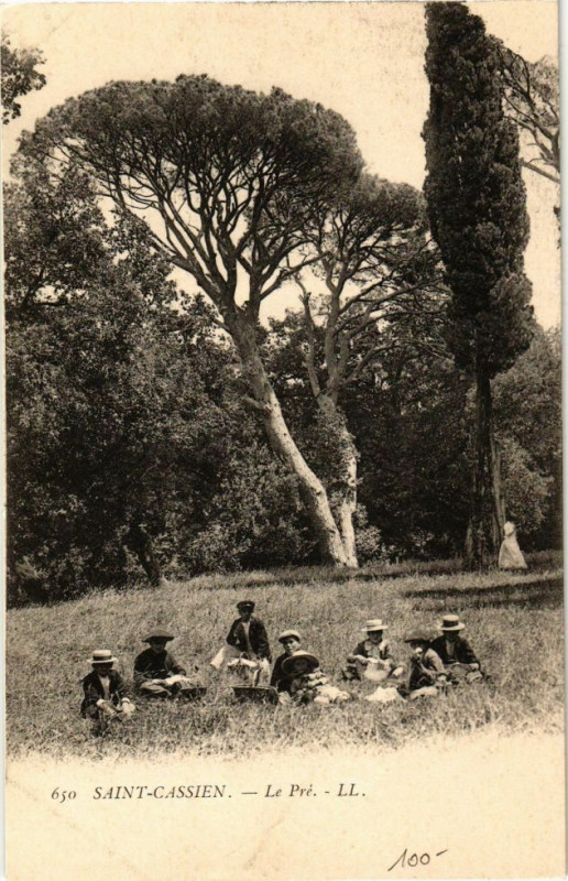 Carte postale ancienne Saint - cassien - Le pre