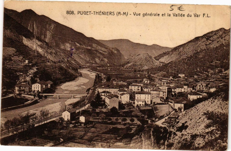 Carte postale ancienne Puget-Theniers - Vue générale à Puget-Théniers