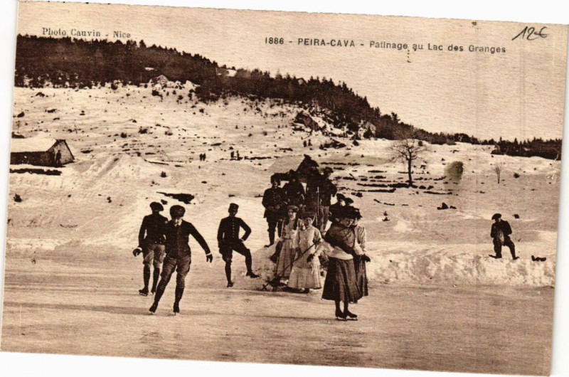 Carte postale ancienne Peira-Cava - Patinage au lac des granges