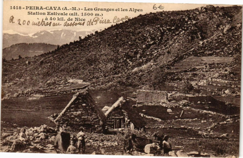 Carte postale ancienne Peira-Cava - Les granges et les alpes