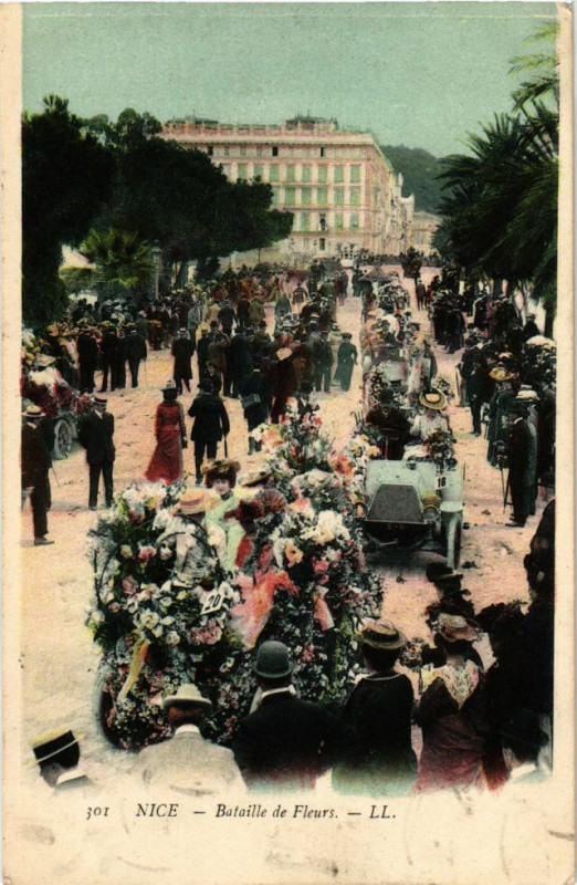 Carte postale ancienne Nice - Bataille de fleurs à Nice