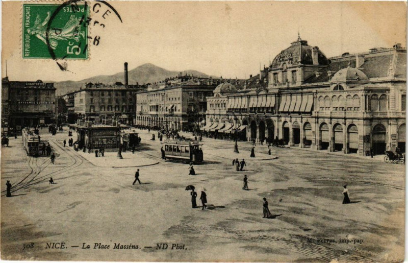 Carte postale ancienne Nice - La place massena à Nice