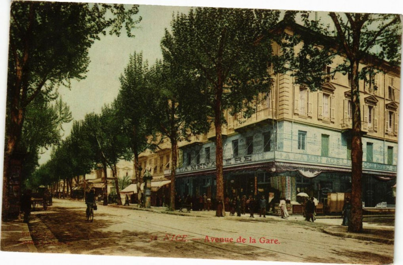 Carte postale ancienne Nice - Avenue de la gare à Nice