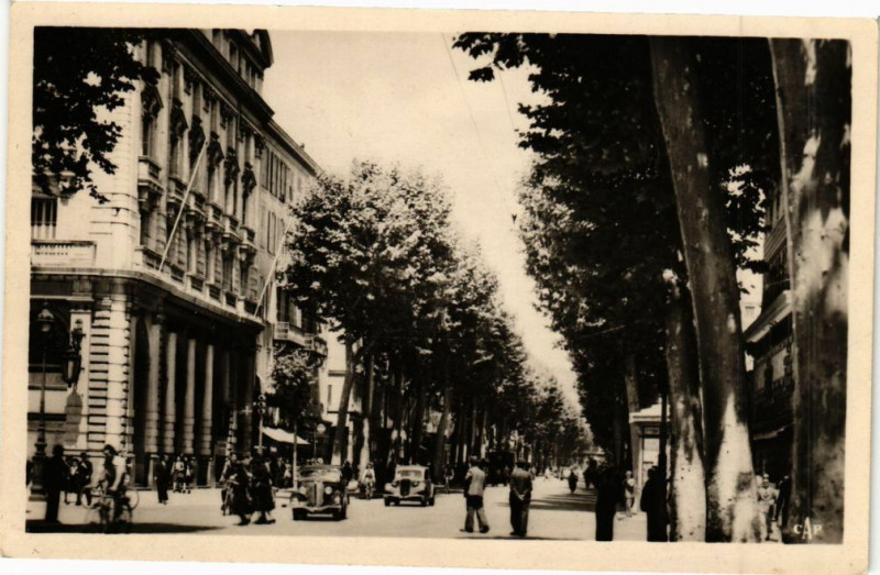 Carte postale ancienne Nice - Avenue de la Victoire à Nice