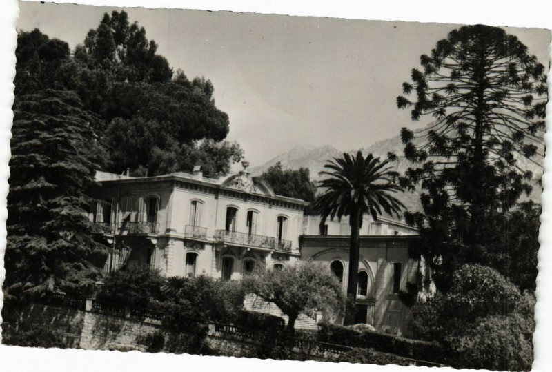 Carte postale ancienne Menton . Maison d ela vierge à Menton