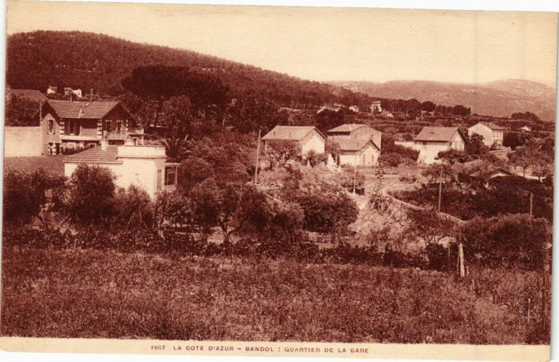 Carte postale ancienne La Cote d'Azur - Bandol Quartier de la Gare