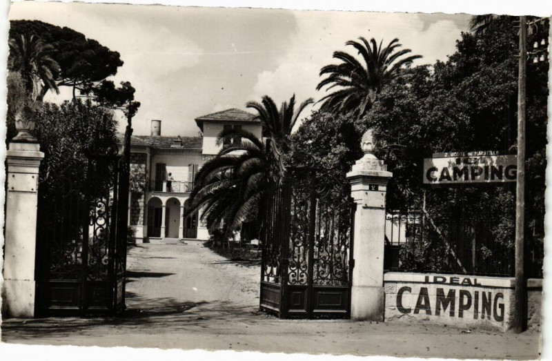 Carte postale ancienne Idéal Camping - Route de Marseille Nice à Nice