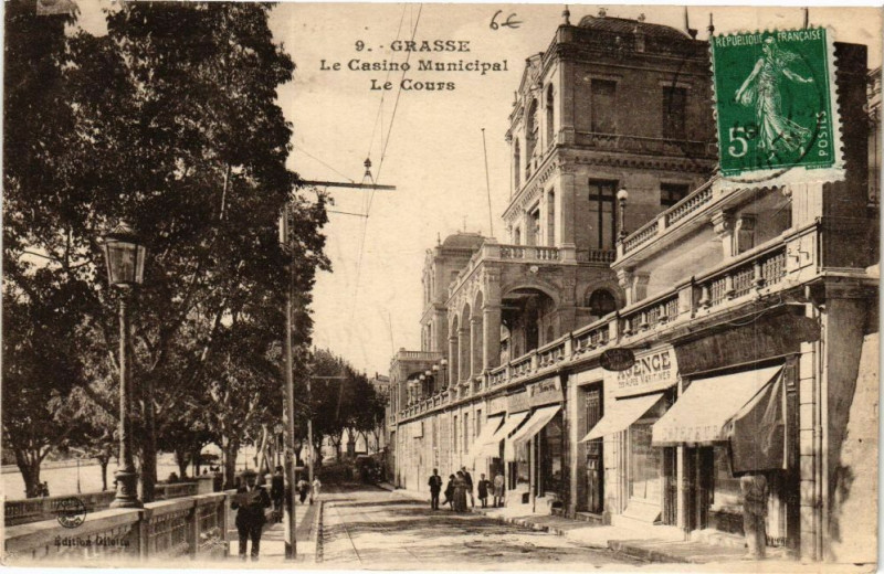 Carte postale ancienne Grasse - Le Casino Municipal - Le Cours à Grasse