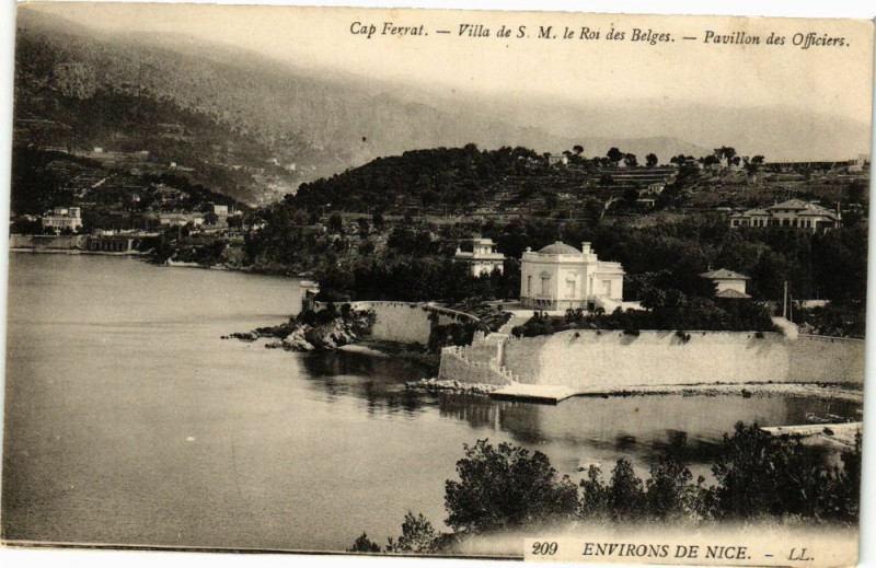 Carte postale ancienne Cap Ferrat - Villa de s.m