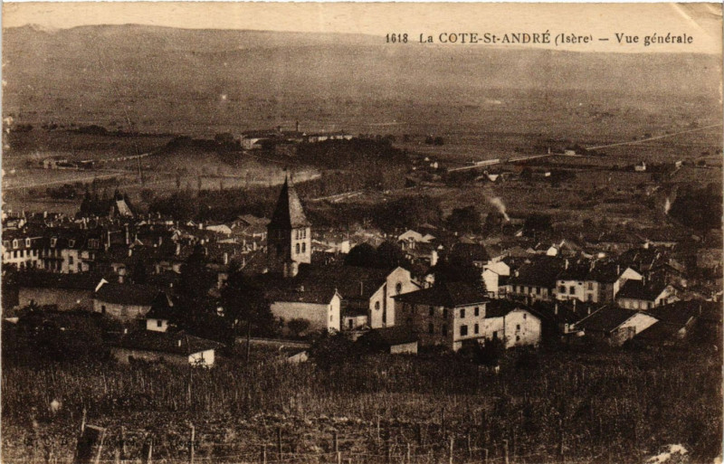 Carte postale ancienne La Cote-Saint-Andre - Vue générale à La Côte-Saint-André