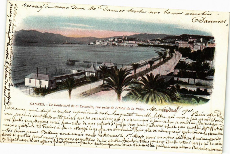 Carte postale ancienne Cannes - Le boulevard de la croisette à Cannes