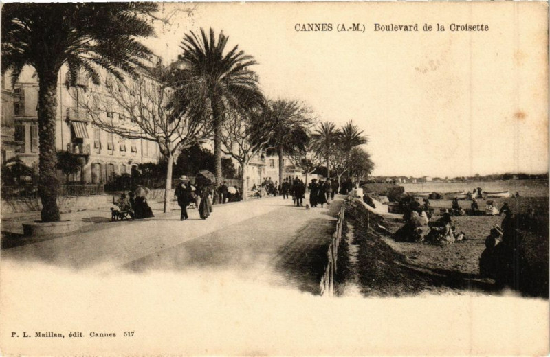 Carte postale ancienne Cannes - Boulevard de la croissette à Cannes