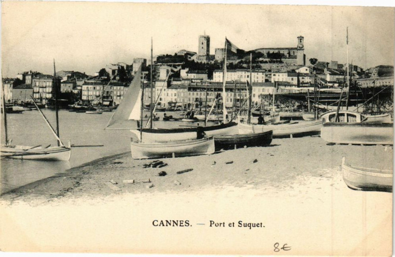 Carte postale ancienne Cannes - Port et Suquet à Cannes