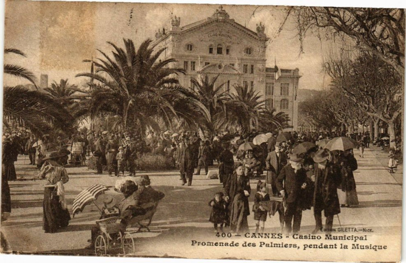 Carte postale ancienne Cannes - Casino Municipal - Promenade des palmiers à Cannes