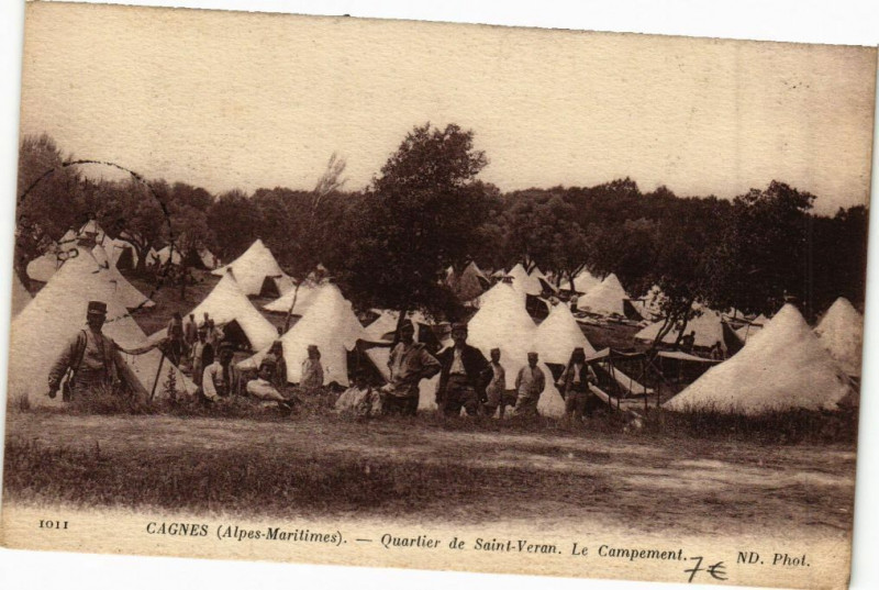 Carte postale ancienne Cagnes - Quartier de Saint-Veran - Le Campement