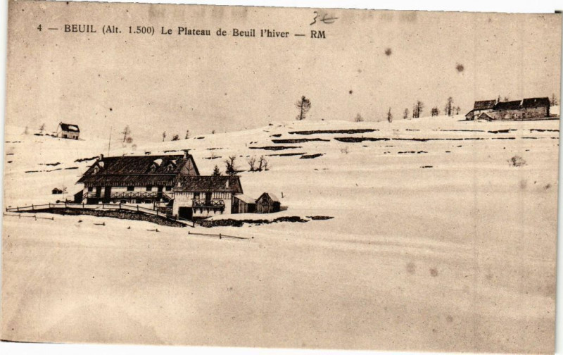 Carte postale ancienne Beuil - Le Plateau de Beuil l'Hiver à Beuil