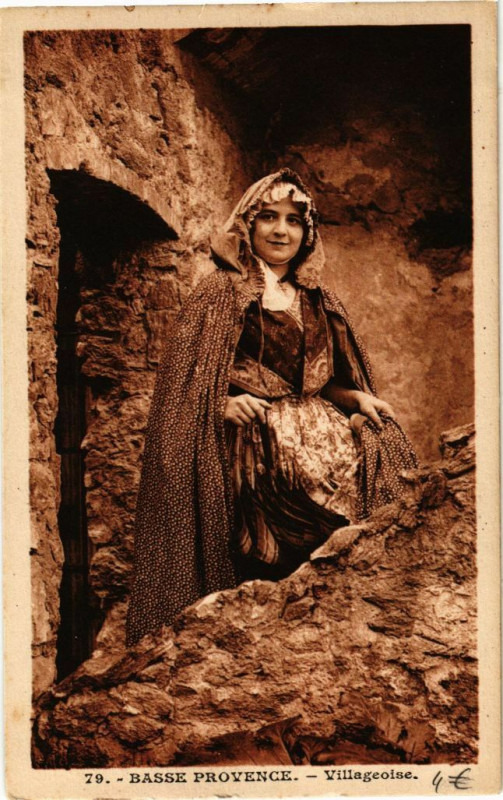Carte postale ancienne Basse-Provence - Villageoise à Vence