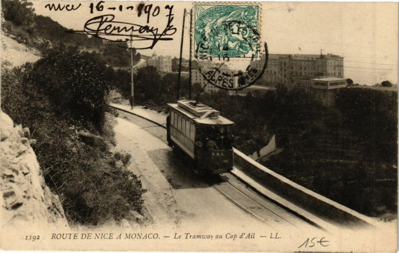 Carte postale ancienne Route de Nice a Monaco - Le tramway à Nice