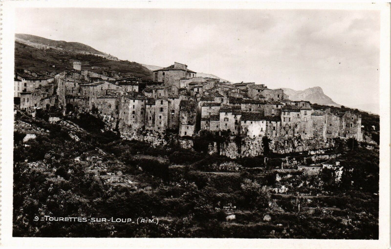 Carte postale ancienne Tourettes - sur - loup - (Am)