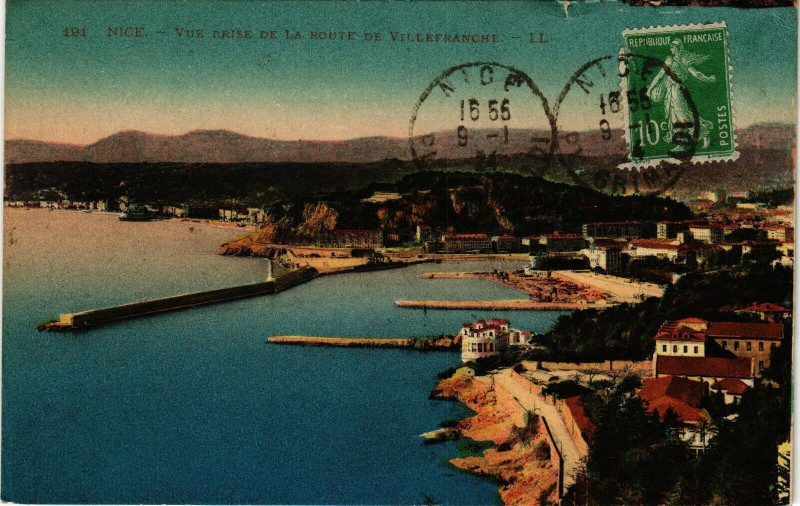 Carte postale ancienne Nice - Vue prise de la route de Villefranche à Nice