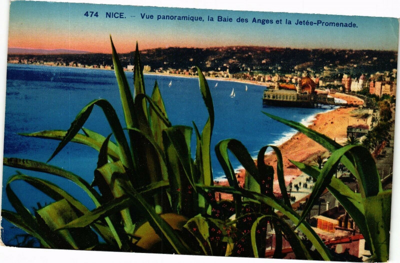 Carte postale ancienne Nice - Vue panoramique la baie des anges à Nice