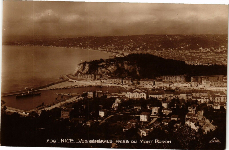 Carte postale ancienne Nice - Vue générale prise du mont boron à Nice
