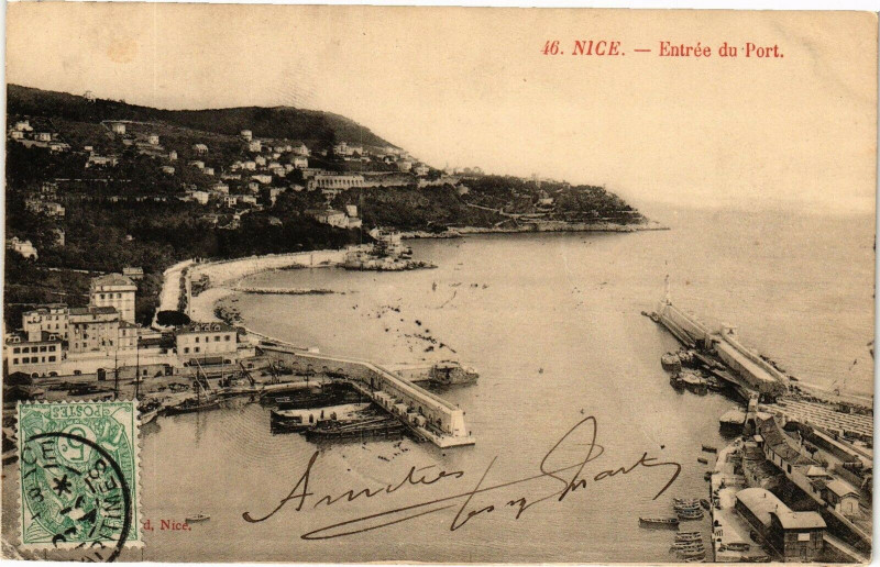 Carte postale ancienne Nice - Entree du port à Nice