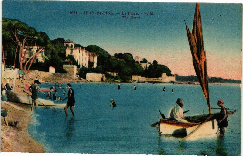 Carte postale ancienne Juan-les-Pins - La plage