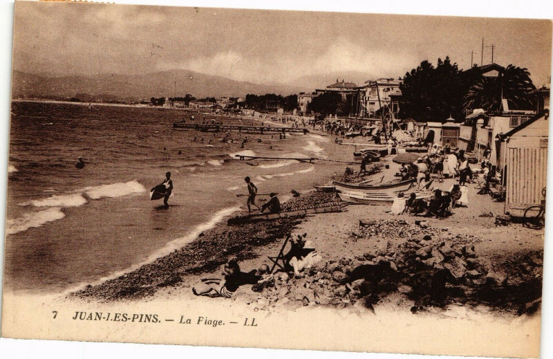 Carte postale ancienne Juan-les-Pins - La plage