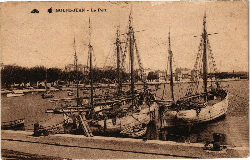 Carte postale ancienne Golfe-Juan - Le port