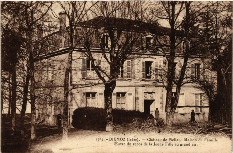 Carte postale ancienne Diemoz - Chateau de Piellat - Maison de Famille - CEuvre... à Diémoz