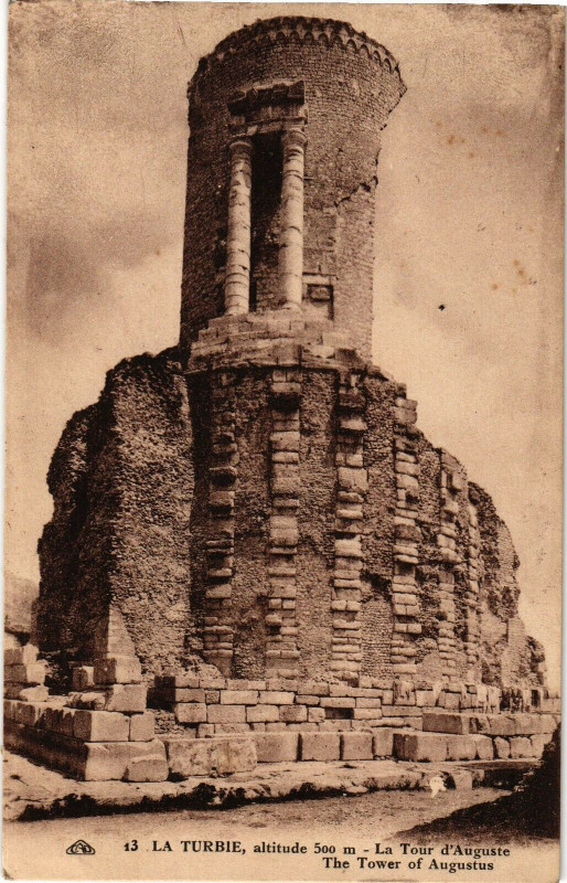 Carte postale ancienne La Turbie altitude 500 m - La tour d'auguste à La Tour