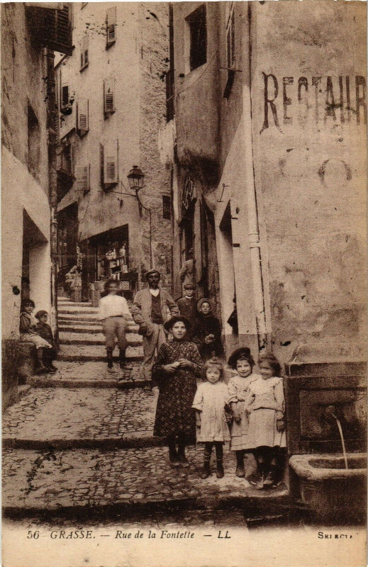 Carte postale ancienne Grasse - Rue de la fontelle à Grasse