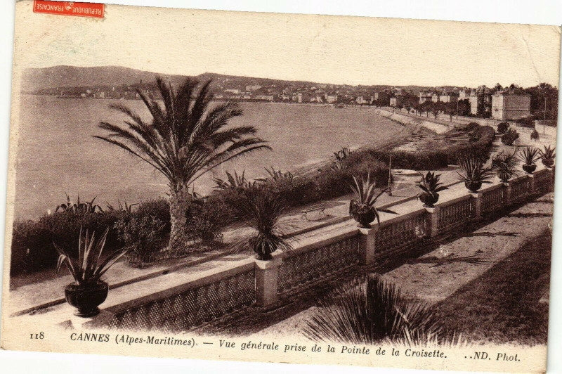 Carte postale ancienne Cannes - Vue générale prise de la Pointe de... à Cannes