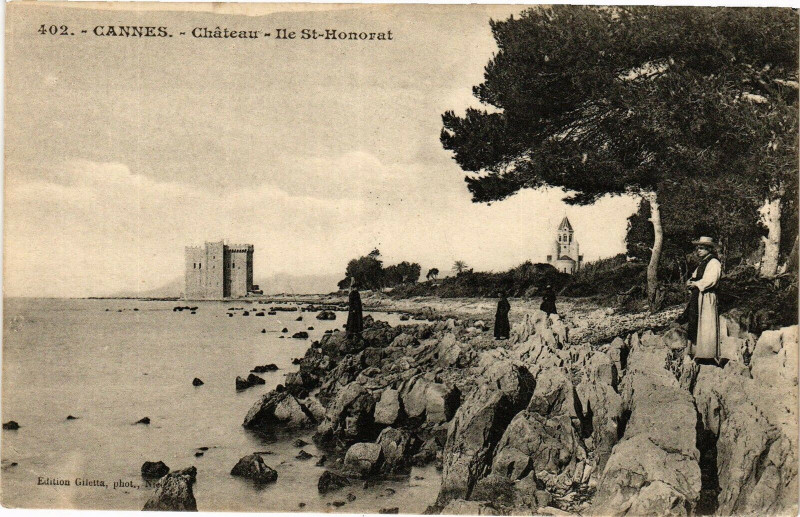 Carte postale ancienne Cannes - Chateau - Ile St-Honorat à Cannes