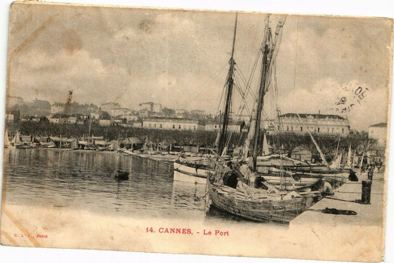 Carte postale ancienne Cannes - Le Port à Cannes