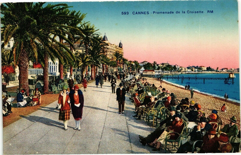Carte postale ancienne Cannes - Promenade de la Croisette à Cannes