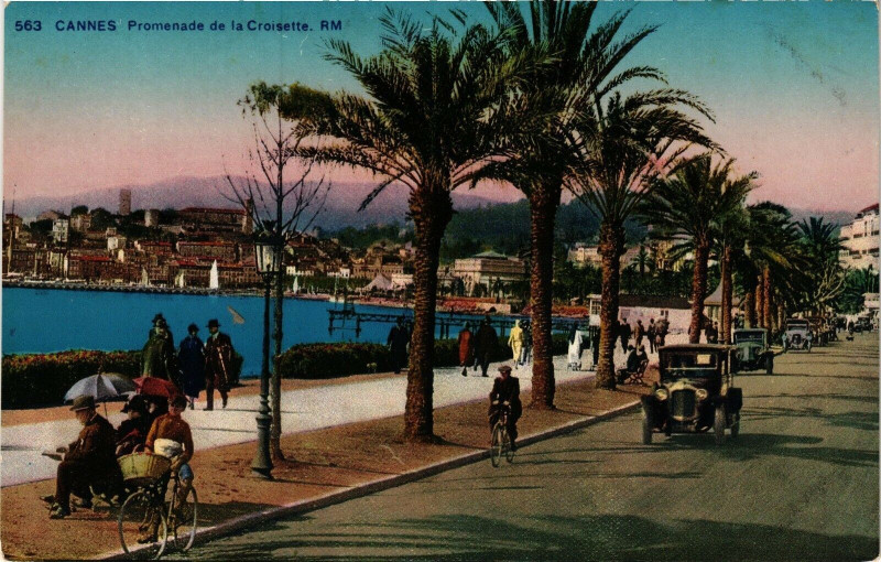 Carte postale ancienne Cannes - Promenade de la Croisette à Cannes
