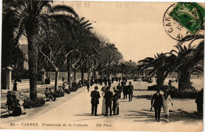 Carte postale ancienne Cannes - Promenae de la Croisette à Cannes