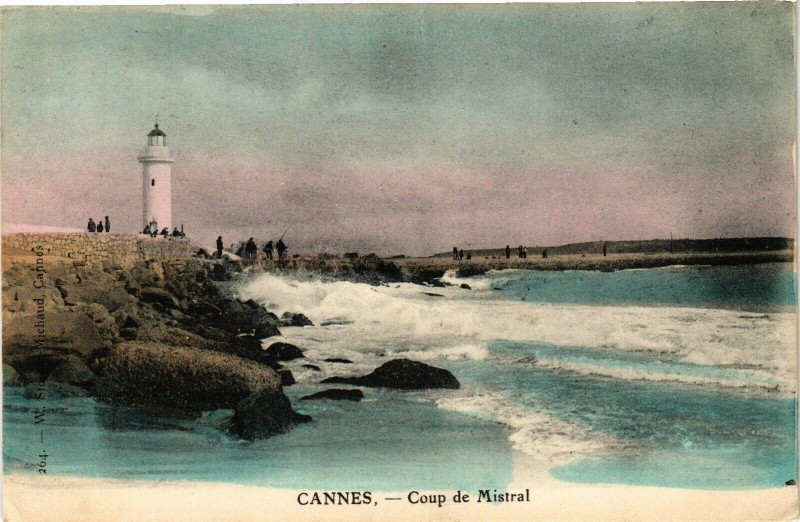 Carte postale ancienne Cannes - Coup de Mistral à Cannes