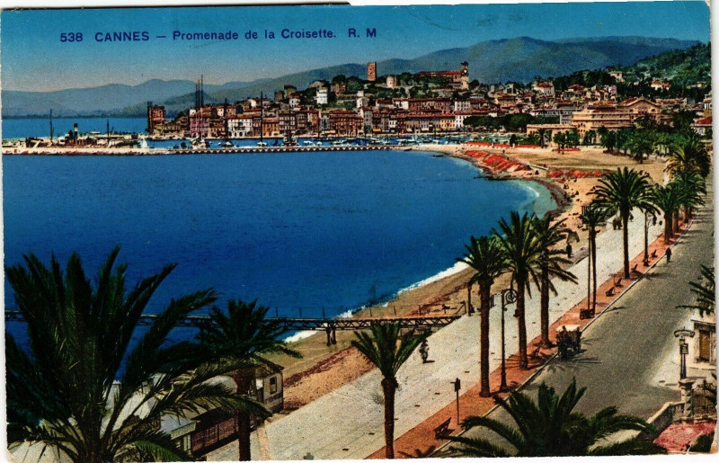 Carte postale ancienne Cannes - Promenade de la Croisette à Cannes