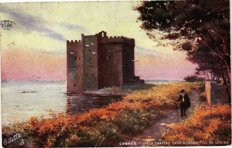 Carte postale ancienne Cannes - Vieux Chateau St-Honorat - Ile de Lerins à Cannes