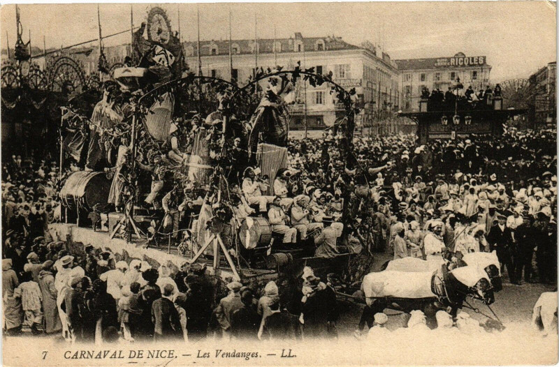 Carte postale ancienne Carnaval de Nice - La Vendanges à Nice