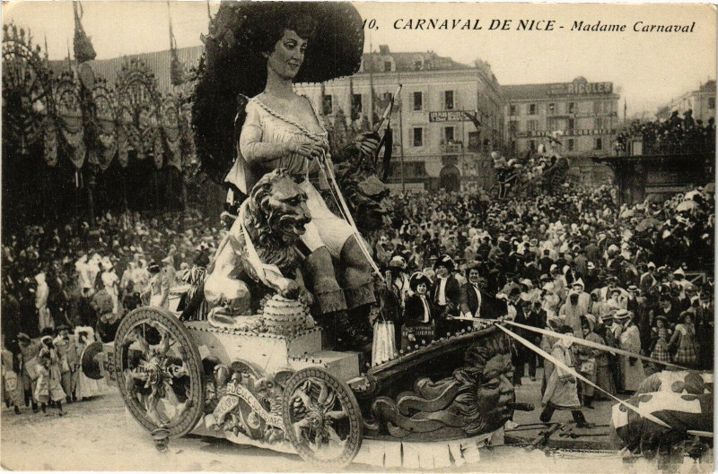 Carte postale ancienne Carnaval de Nice - Madame Carnaval à Nice