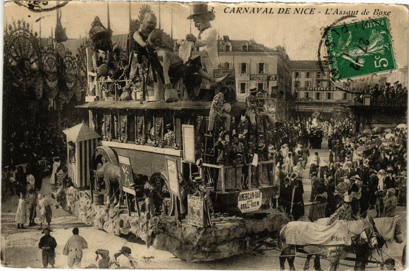 Carte postale ancienne Carnaval de Nice - L'Assant de Boxe à Nice