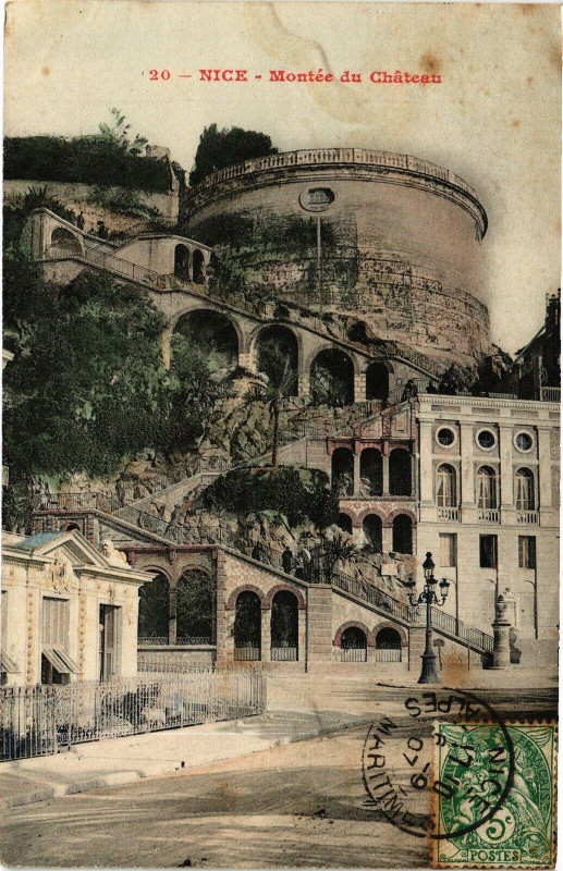 Carte postale ancienne Nice - Montée du Chateau à Nice