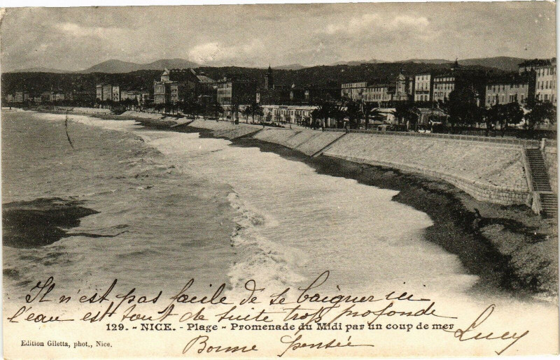 Carte postale ancienne Nice - Plage - Promenade du Midi par un coup de mer à Nice