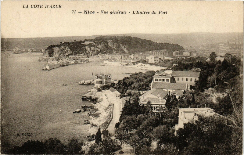 Carte postale ancienne La Cote d'Azur - Nice - Vue générale - l'Entrée du Port à Nice