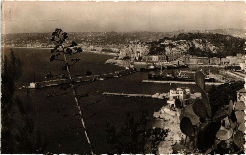 Carte postale ancienne La Cote d'Azur - Nice - Vue Générale prise du Mont Boron à Nice